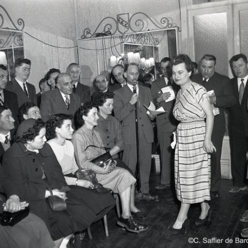 Présentation mode au magasin Vendôme Couture rue Marengo.