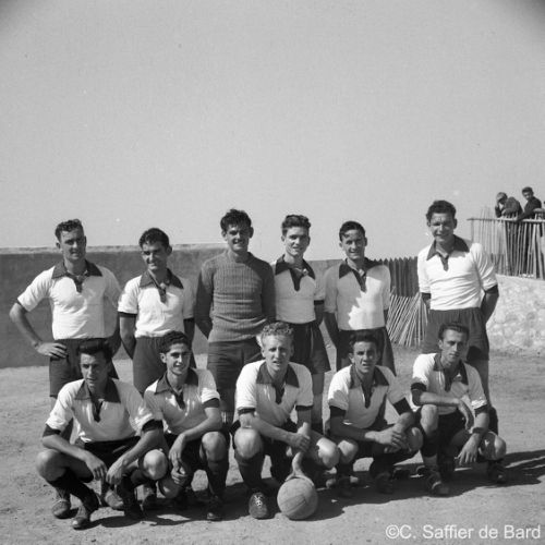 L'quipe de football de l'ASA.