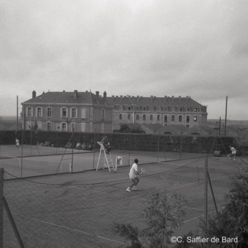Tournoi de tenis à Chanzy.
