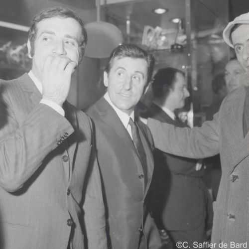 Jean Yanne et Jean Lefèbvre étaient invités à l'inauguration du Drugstore.