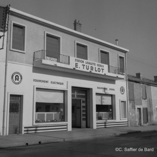 La boutique James Turlot rue de Paris.