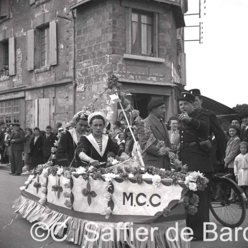 Char de la Cavalcade du Gond.