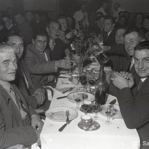 Banquet annuel 1957 de l'entreprise Robin.