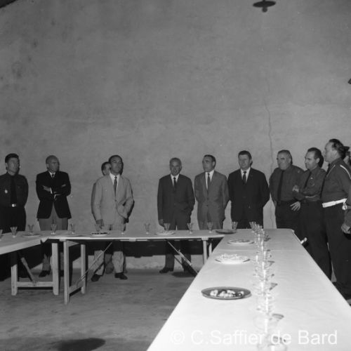 Départ de 8 agents de police au commissariat central d'Angoulême.