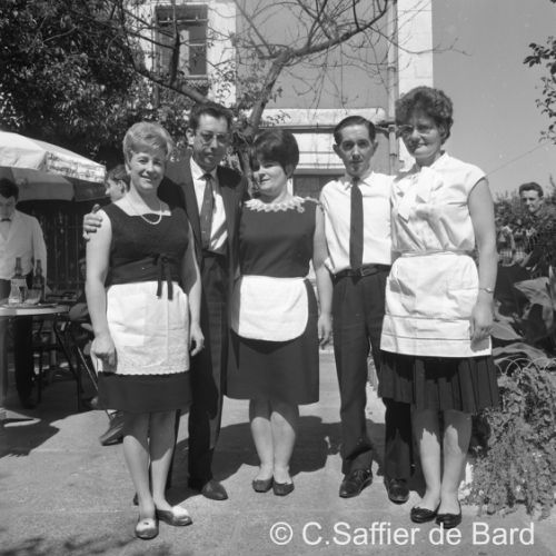 Course des garçons de café.