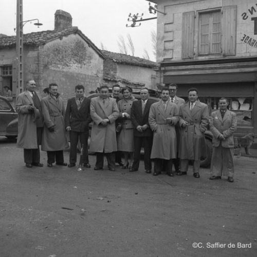 Groupe d'ouvrier le l'usine 'Le Nil'.