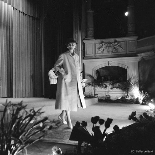 Présentation de mode au théâtre d'Angoulême.