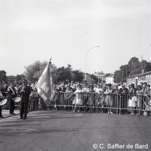inauguration du monument de la Capitainerie de Lhoumeau boulevard Besson Bey à Angoulême.