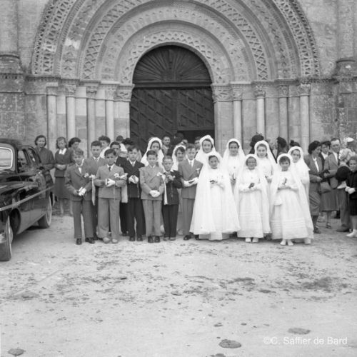 Communion à l'église de Saint Amand de Boixe et à Vars.