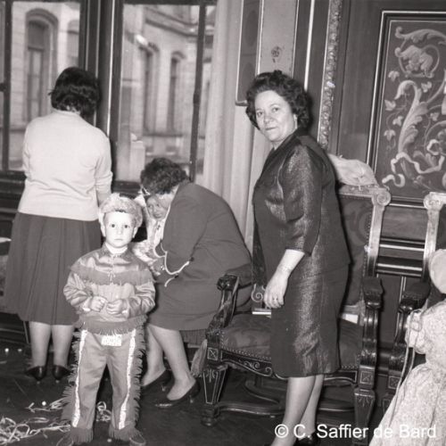 Bal costumé enfants à l'Hôtel de Ville d'Angoulême.