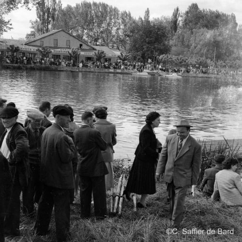 Régates à Bourgines.