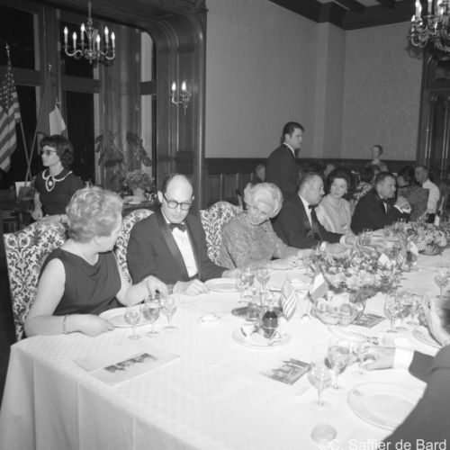 Repas franco-américain au Château de Lignères.