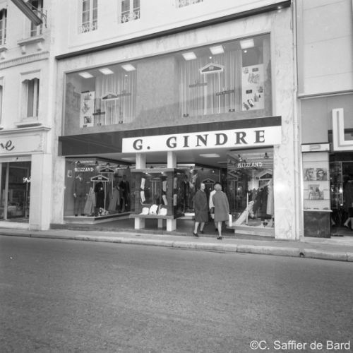 Le magasin de vêtements Gindre.