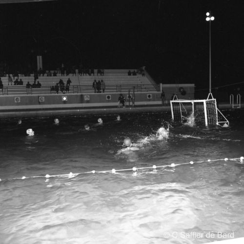 Match de water-polo à la piscine de Bourgines