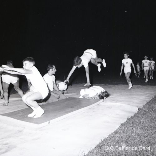 Fête gymnastique de nuit JSA à Saint Cybard.