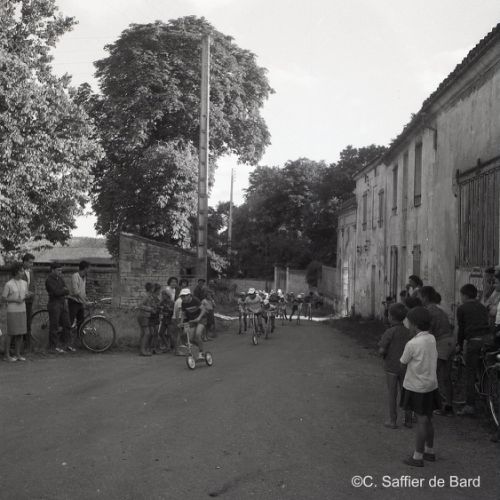 Arrivée des rapatriés d'Algérie à Angoulême.