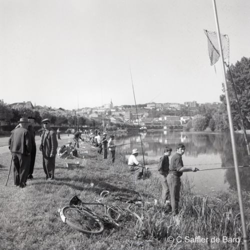 Concours de pêche au Port Lhoumeau.